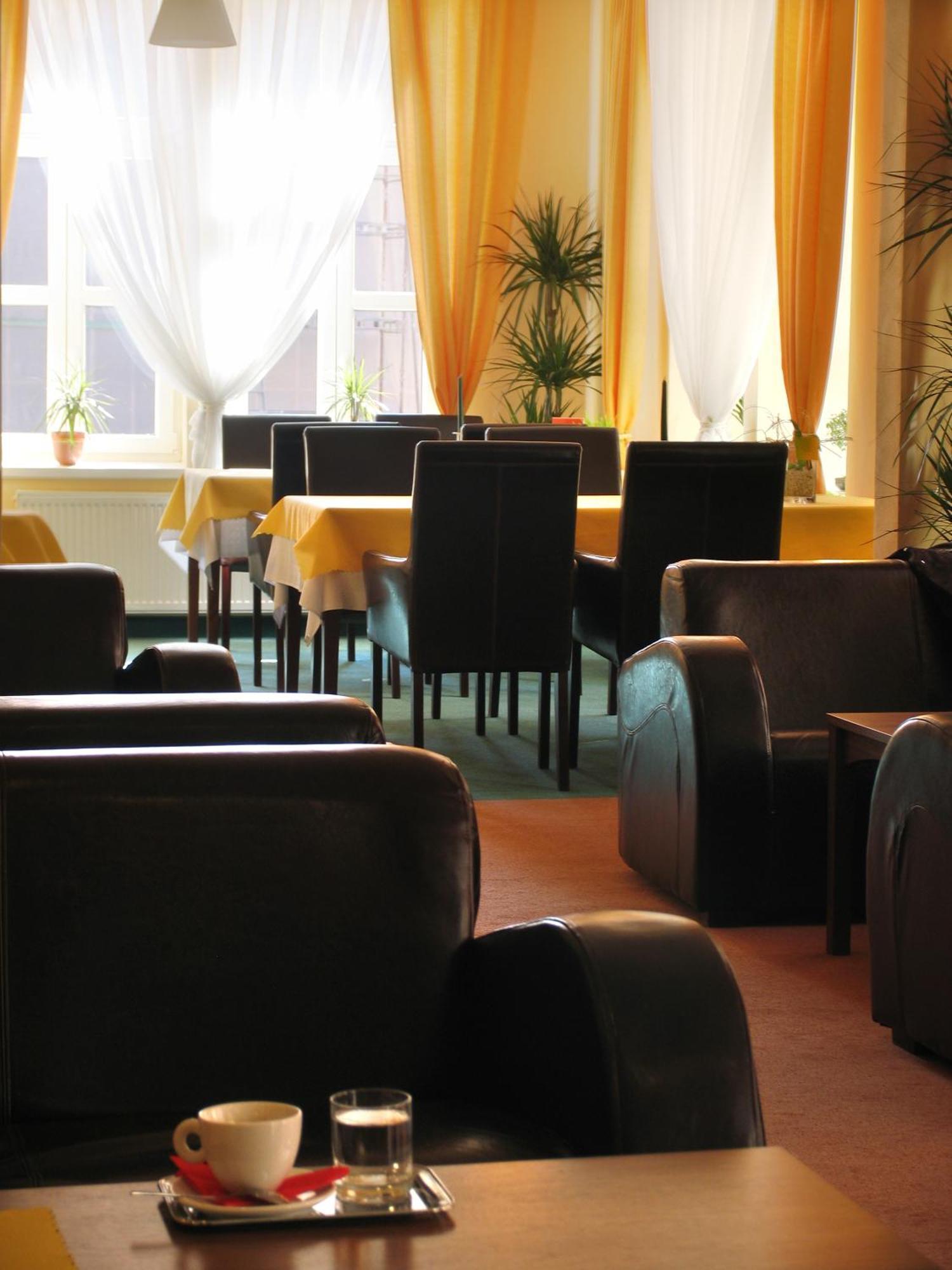 Parkhotel Centrum Spišská Nová Ves Buitenkant foto