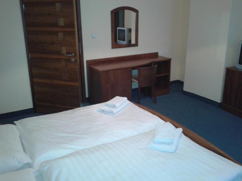 Parkhotel Centrum Spišská Nová Ves Kamer foto